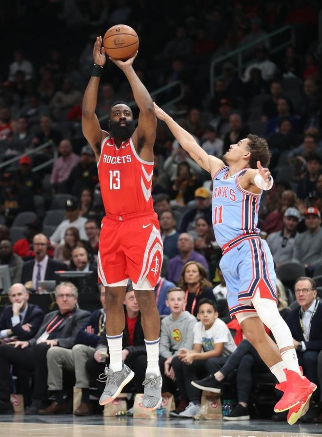 蒙彼利埃击败斯特拉斯堡,收获关键三分 蒙彼利埃击败斯特拉斯堡,收获关键三分