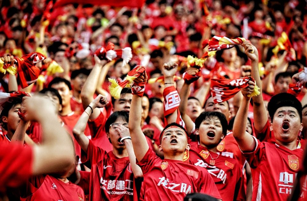 开云-国内足球联赛成为新闻热点，球迷热情高涨的简单介绍